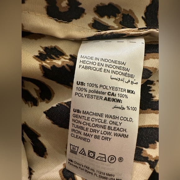 Chico’s leopard Animal-Print Bishop-Sleeve Silky Blouse size 3 (XL) - Picture 6 of 10